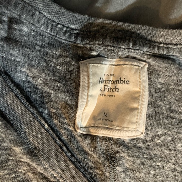 T shirt - Picture 3 of 3